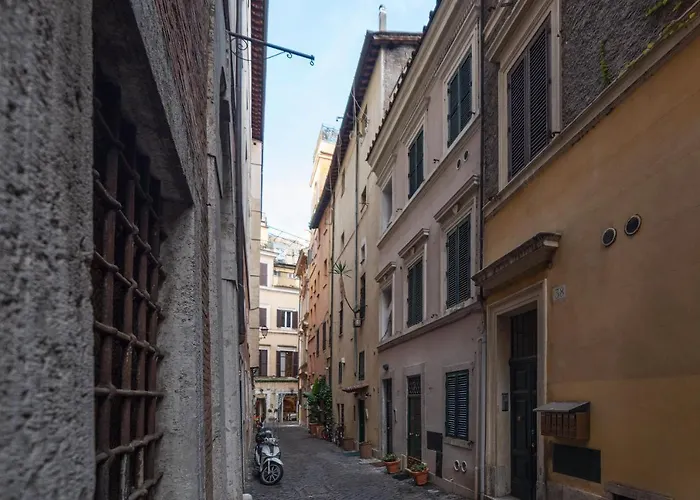 Piazza Navona & Pantheon Central Apartment
