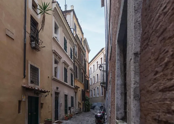 Piazza Navona & Pantheon Central Apartment